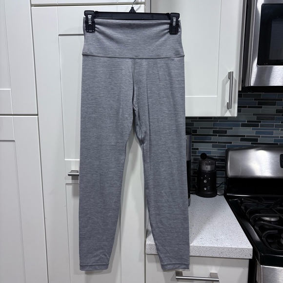 Aritzia Golden Butter High Rise Cheeky 26” leggings - Picture 1 of 5